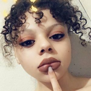 Meet your Posher, Ashlee